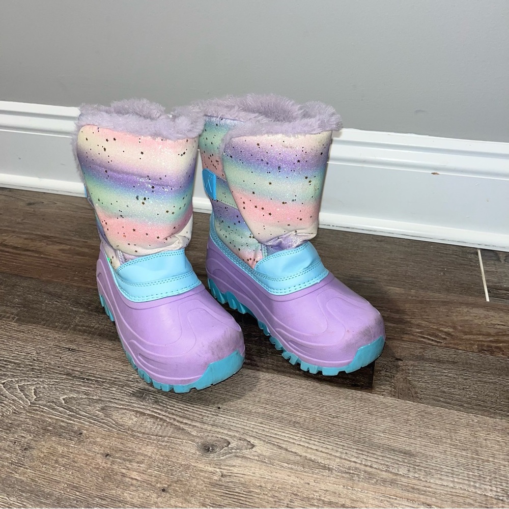 Kushyshoo Girls Snow Boots Size 2 Faux Fur Lined Iridescent Purple Waterproof
